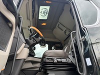 UNIK8334_2870340 vehicle image