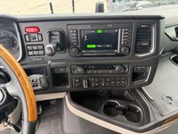 UNIK8334_2870340 vehicle image