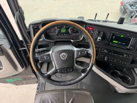 UNIK8334_2870340 vehicle image