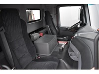 TOC1273_2773857 vehicle image