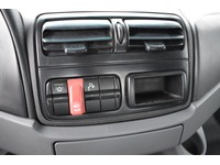 TOC1273_2773857 vehicle image