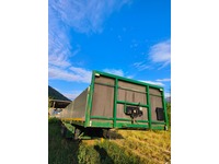 0581025 vehicle image