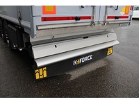 BFS260_2913411 vehicle image