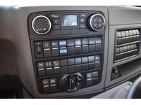 TOC1273_2961873 vehicle image