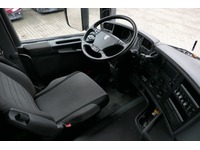 DOLD2821_2696940 vehicle image