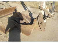 RINA4324_2916985 vehicle image