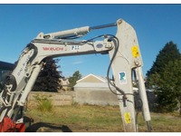RINA4324_2916985 vehicle image