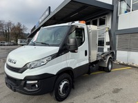 STUD177_2770180 vehicle image