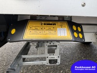 HUTT218_2774583 vehicle image