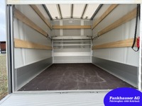 HUTT218_2774583 vehicle image