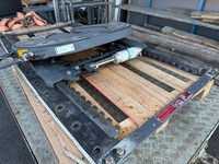 NAEF243_2825928 vehicle image