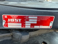 NAEF243_2825928 vehicle image