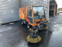 MERC9702_2719386 vehicle image