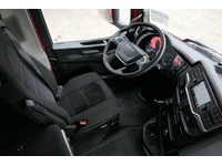 DOLD2821_2921640 vehicle image
