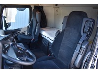 TOC1273_3038737 vehicle image