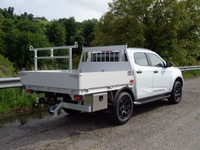 GEHR175_2904956 vehicle image