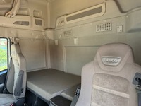 ZELJ895_2980289 vehicle image