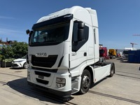 ZELJ895_2980289 vehicle image