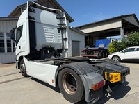 ZELJ895_2980289 vehicle image