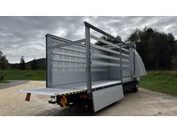 NFBE9310_2729602 vehicle image