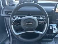 Anne38_2776298 vehicle image