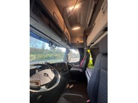 NFZA11_2882057 vehicle image