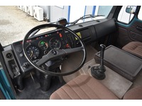 TOC1273_2927299 vehicle image