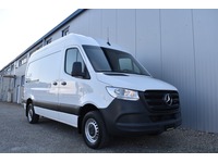 TOC1273_2848439 vehicle image