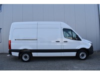 TOC1273_2848439 vehicle image