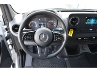 TOC1273_2848439 vehicle image