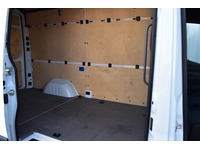 TOC1273_2848439 vehicle image