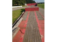 0553025 vehicle image