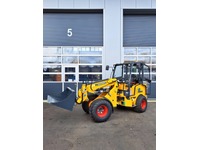 BISC10471_2879398 vehicle image