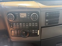 UNIK8334_2973236 vehicle image