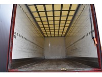 TOC1273_2883181 vehicle image