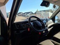 NAEF243_2834723 vehicle image