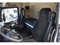 TOC1273_2725197 vehicle image