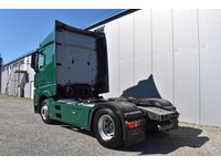 TOC1273_2725197 vehicle image