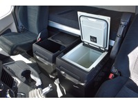 TOC1273_2725197 vehicle image