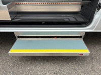 NFBE9310_2819915 vehicle image