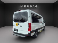 NFBE9310_2819915 vehicle image