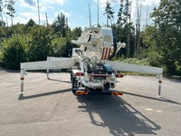 TMR8055_2868635 vehicle image