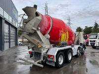 AGRO3463_2711581 vehicle image