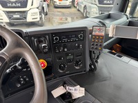 AGRO3463_2711581 vehicle image