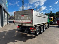 AGRO3463_2939339 vehicle image
