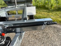 HUTT218_2787227 vehicle image