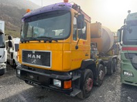 TOLA8240_2843593 vehicle image