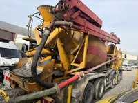 TOLA8240_2843593 vehicle image