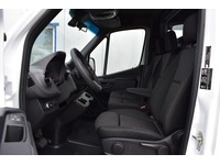 TOC1273_2668396 vehicle image