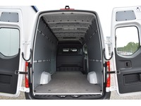 TOC1273_2668396 vehicle image